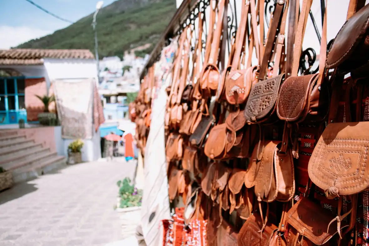 Tanneries and leather supporting scene 1